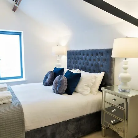 The Loft - Your Apartamento