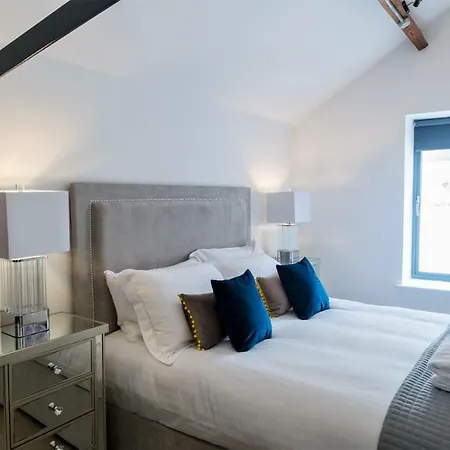 The Loft - Your Apartment