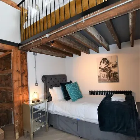 The Loft - Your Apartment *